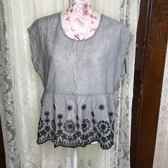 SOLD Embroidered Sonoma peplum blouse size Petite - Picture 3 of 4